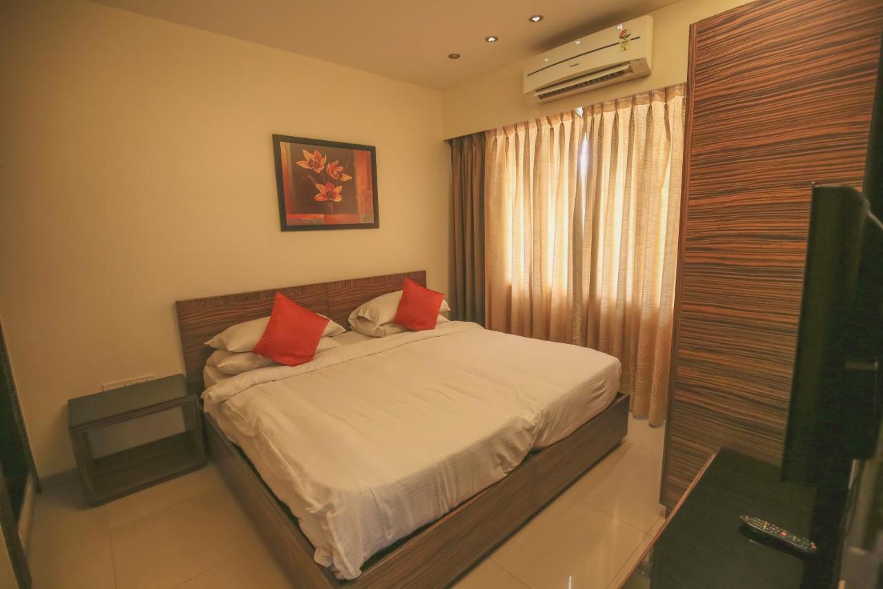 The Gold Haven Hotel ปูเน่ ภายนอก รูปภาพ